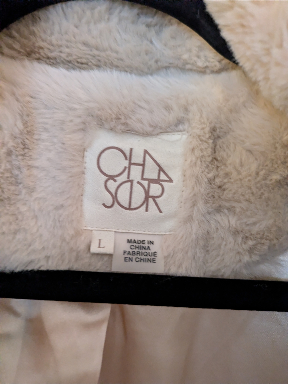 Chaser Cream Faux Fur Coat for Women- Size L - Picture 3 of 6